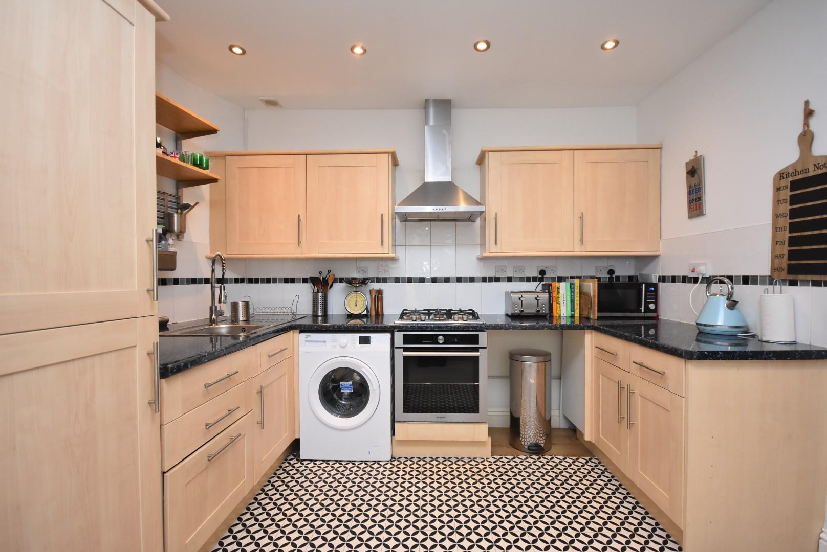 Flat 3, Portman House, 12 Royal Buildings, Penarth, CF64 3ED